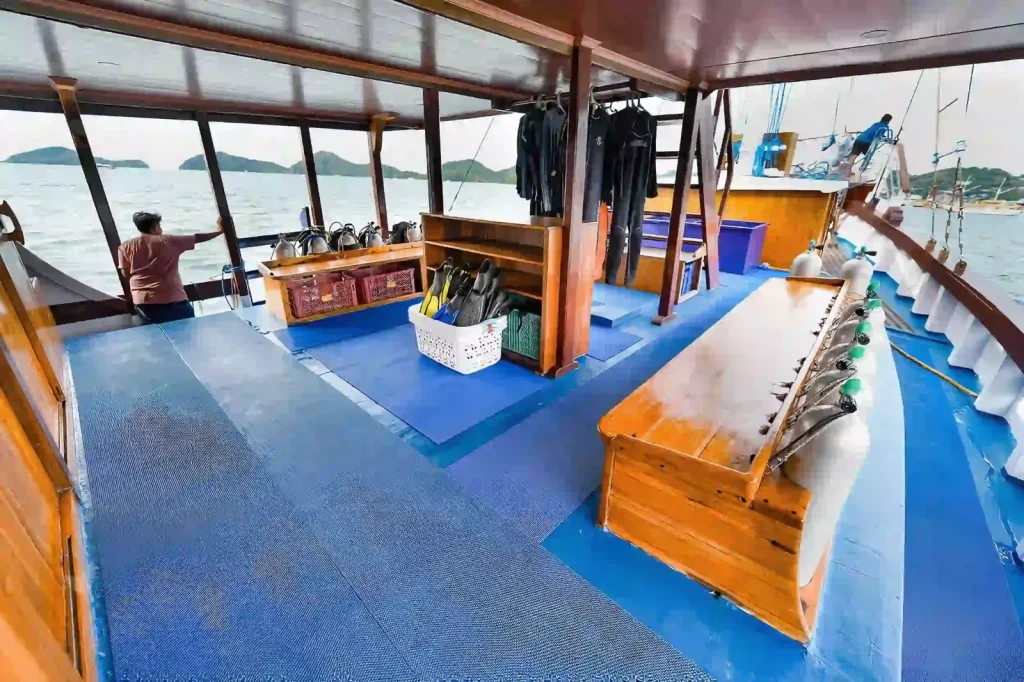 Preparing for a Liveaboard: Essential Packing for Diving Adventures
